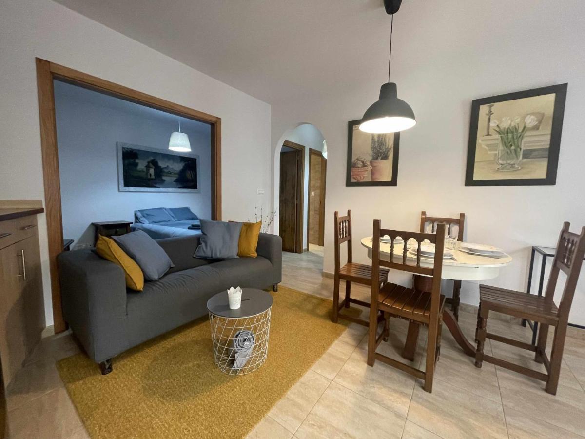 Grupo Gontad Apartamento Travesia Da Agra A Coruna Exterior photo